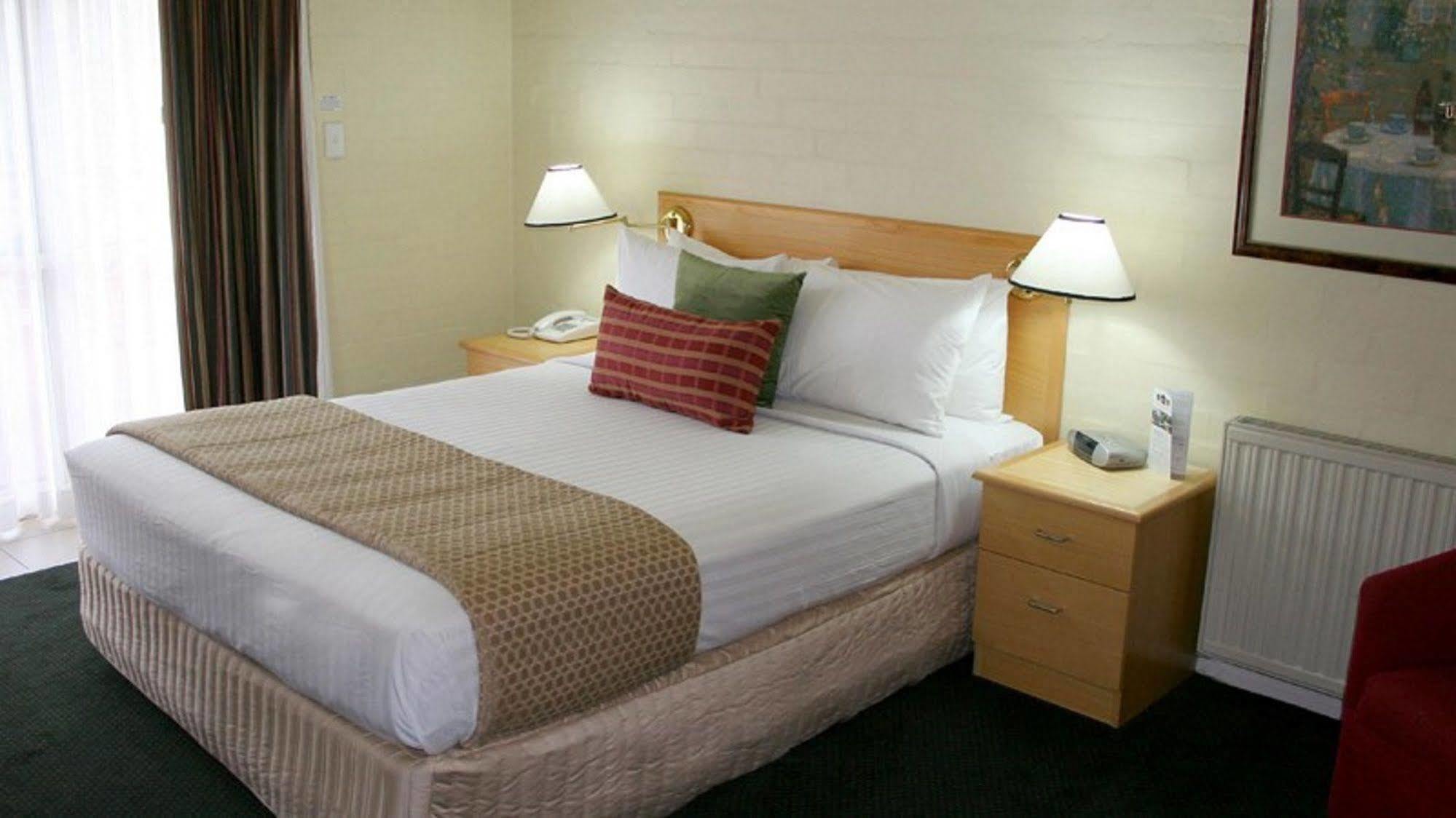 Grand Country Lodge Motel Mittagong Eksteriør billede